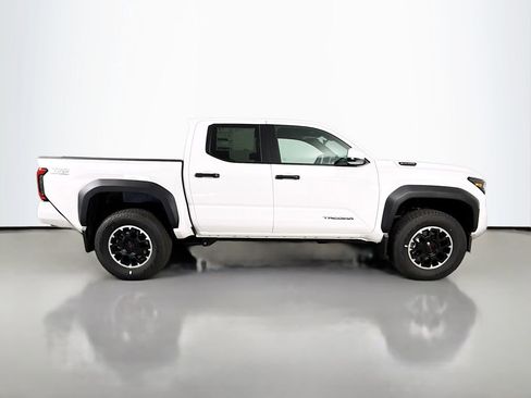 New 2026 Toyota Tacoma TRD Off-Road image 9