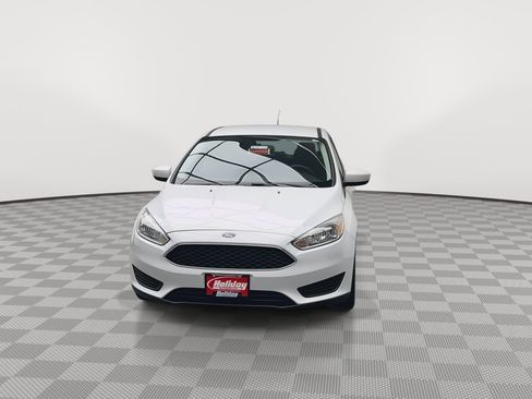 Used 2018 Ford Focus SE FWD image 25