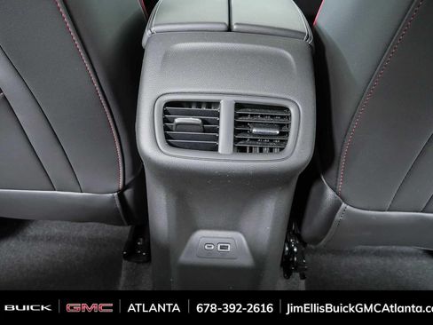 Used 2023 Buick Envision Essence w/ Sport Touring Package AWD/4WD image 18