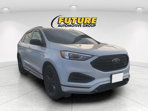 Used 2023 Ford Edge SE w/ Black Appearance Package AWD/4WD image 1