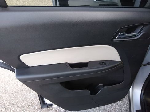 Used 2012 Chevrolet Equinox LT image 8