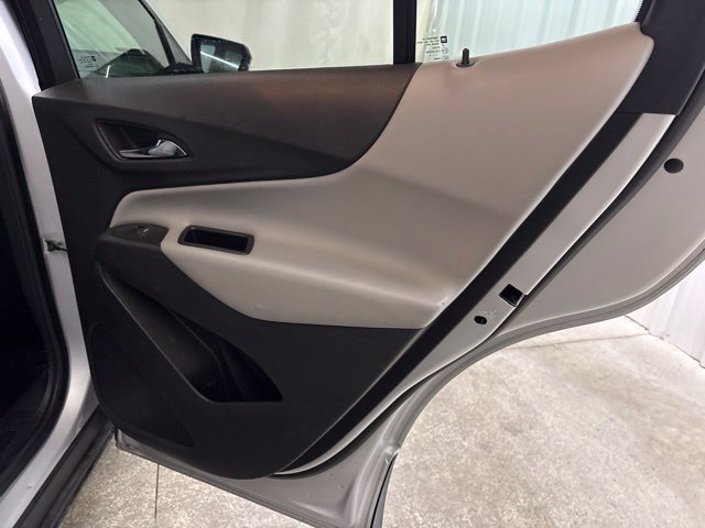 Used 2018 Chevrolet Equinox LS AWD/4WD image 9