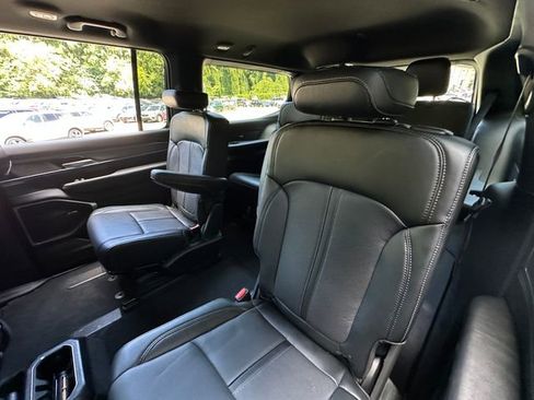 Used 2025 Jeep Wagoneer Series II image 35