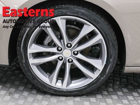 Used 2024 Chevrolet Malibu LT image 33