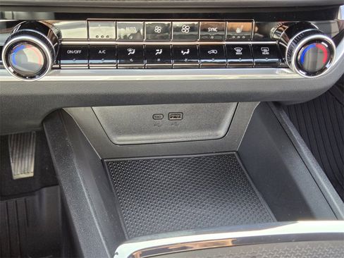 New 2026 Chevrolet Equinox RS w/ Safety and Technology Package image 19