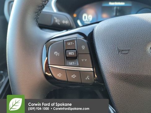 Used 2025 Ford Escape Platinum image 26