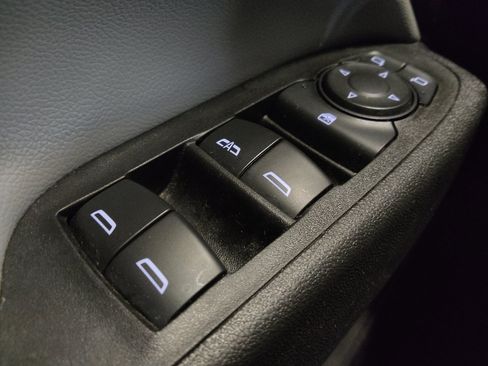 Used 2021 Chevrolet Equinox LT AWD/4WD image 27
