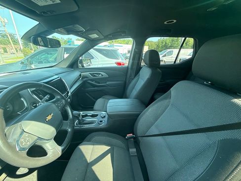 Used 2022 Chevrolet Traverse LT AWD/4WD image 27