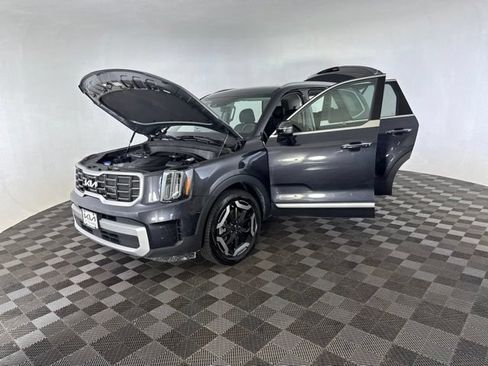 Certified 2025 Kia Telluride S AWD/4WD image 12