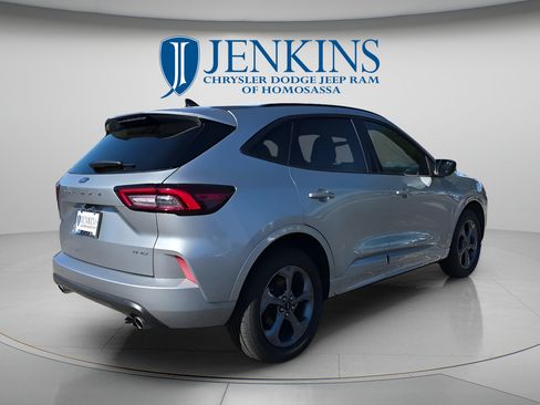 Used 2024 Ford Escape ST-Line AWD/4WD image 4
