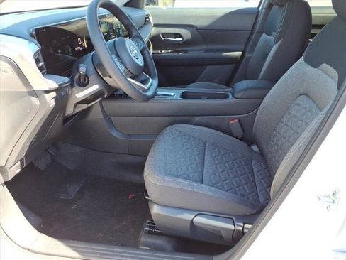 New 2026 Nissan Kicks SV w/ SV Premium Package image 7