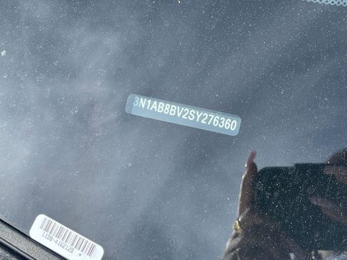 Used 2025 Nissan Sentra S image 29