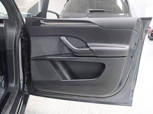 Used 2024 Tesla Model X AWD/4WD image 33