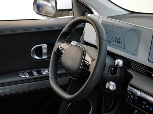 Used 2023 Hyundai Ioniq 5 SEL w/ Cargo Package image 12