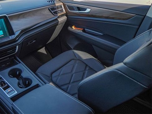 New 2026 Volkswagen Atlas SE image 22