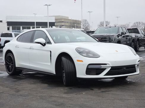 Used 2017 Porsche Panamera Turbo image 21