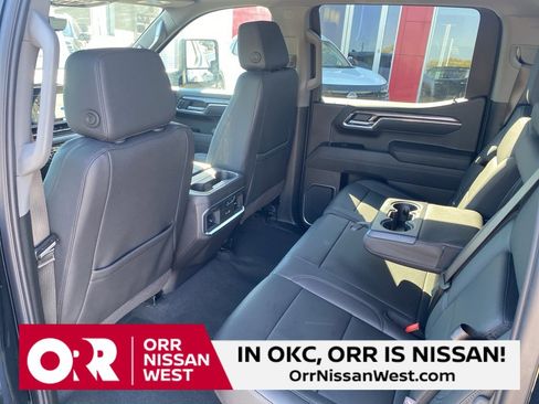 Used 2025 Chevrolet Silverado 1500 LTZ image 17