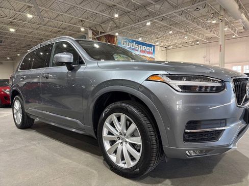 Used 2018 Volvo XC90 T5 Momentum w/ Convenience Package image 23