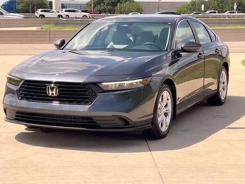 Certified 2025 Honda Accord LX image 2