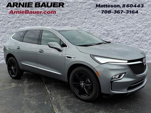 Used 2024 Buick Enclave Essence w/ Sport Touring Edition FWD image 1