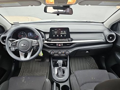 Used 2021 Kia Forte LXS FWD image 9