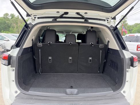Used 2025 Nissan Pathfinder S FWD image 45