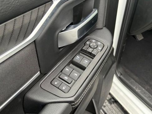 New 2026 RAM 2500 Big Horn AWD/4WD image 13