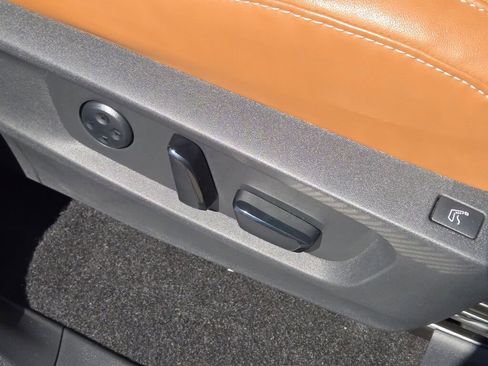 Used 2025 INFINITI QX60 Autograph w/ Cargo Package image 7