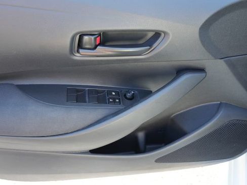 Used 2025 Toyota Corolla LE FWD image 22
