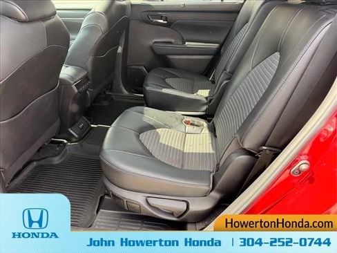 Used 2022 Toyota Highlander XSE AWD/4WD image 14