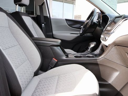 Used 2022 Chevrolet Equinox LT image 10