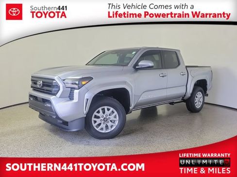 Used 2026 Toyota Tacoma SR5 RWD image 1