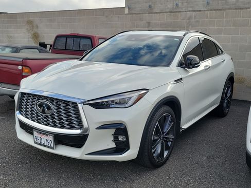 Used 2023 INFINITI QX55 Essential AWD/4WD image 1