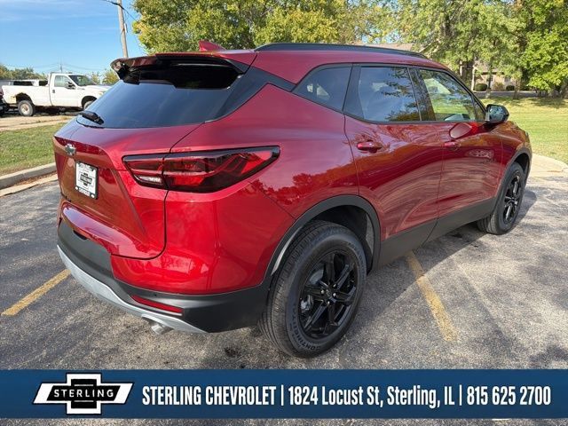 New 2025 Chevrolet Blazer LT w/ Midnight/Sport Edition AWD/4WD image 3