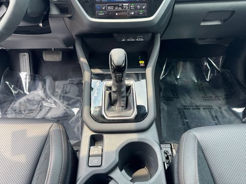 Used 2025 Subaru Forester Touring w/ Touring Package AWD/4WD image 11