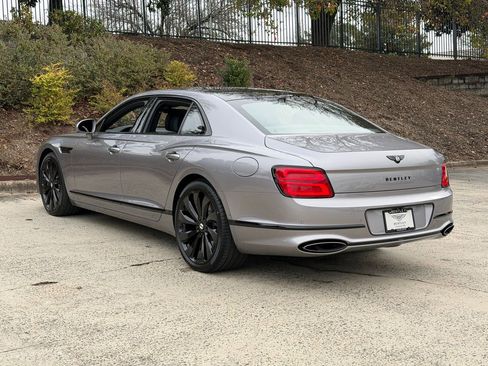 New 2026 Bentley Flying Spur Plug-In Hybrid image 3