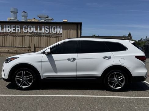 Used 2018 Hyundai Santa Fe FWD image 8