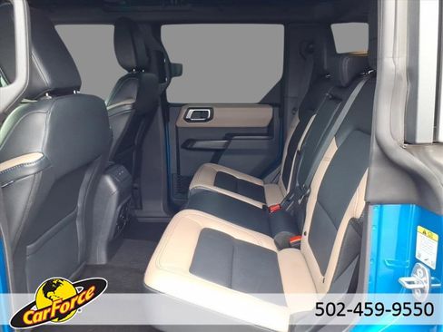 Used 2024 Ford Bronco Wildtrak image 5