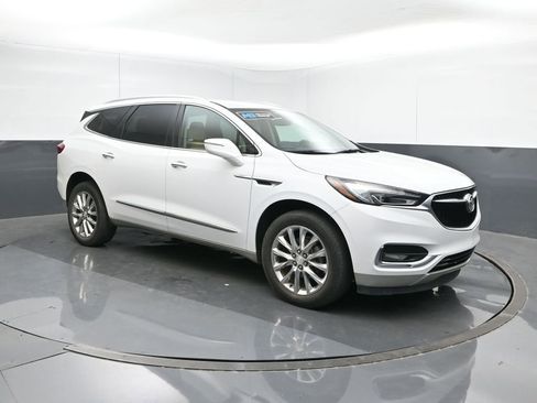 Used 2020 Buick Enclave Essence w/ Sound and Sites Package image 7
