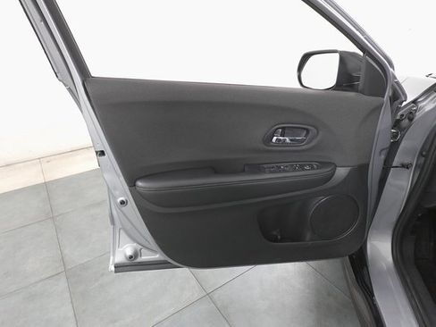 Used 2019 Honda HR-V Sport image 11