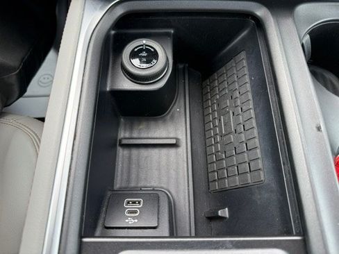 Used 2025 Ford Expedition Active AWD/4WD image 15