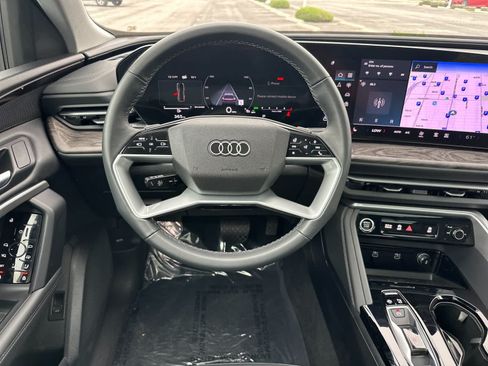 Used 2025 Audi Q5 Premium w/ Convenience Package AWD/4WD image 14