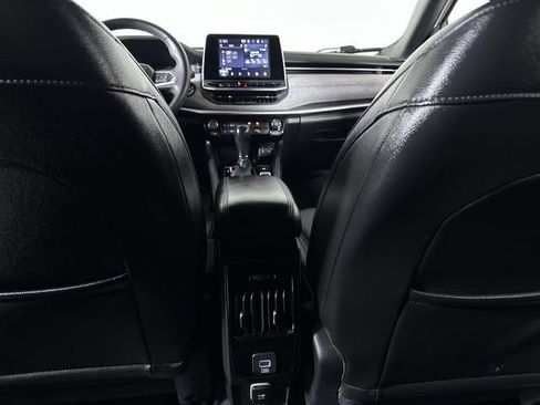 Used 2025 Jeep Compass Latitude AWD/4WD image 22