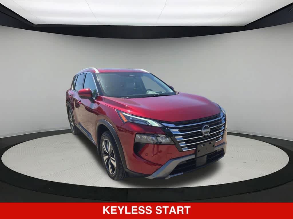 Used 2025 Nissan Rogue SL w/ SL Premium Package FWD image 8
