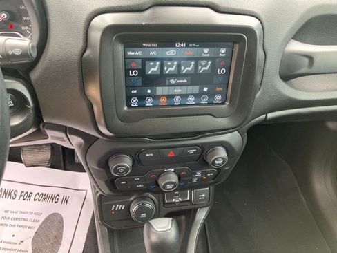 Certified 2019 Jeep Renegade Limited AWD/4WD image 17