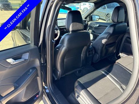 Used 2024 Ford Escape ST-Line w/ Tech Pack #1 FWD image 7