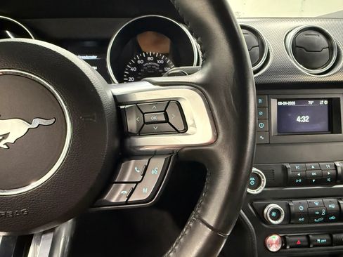 Used 2020 Ford Mustang GT w/ Black Accent Package RWD image 28