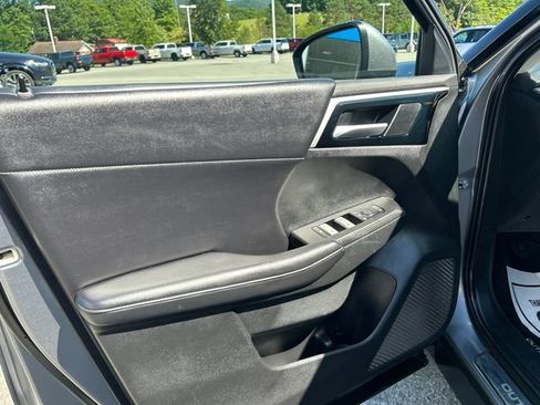 Used 2023 Mitsubishi Outlander SE AWD/4WD image 12