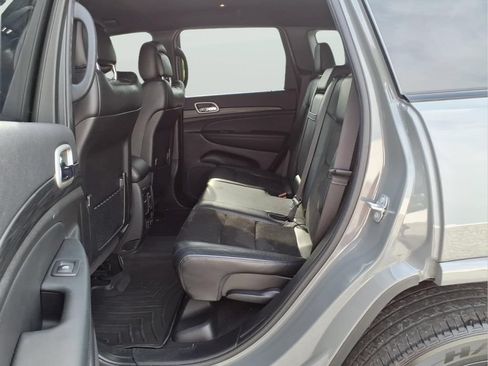 Used 2021 Jeep Grand Cherokee Laredo X AWD/4WD image 31