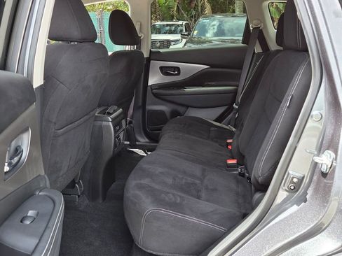 Used 2020 Nissan Murano SV image 11